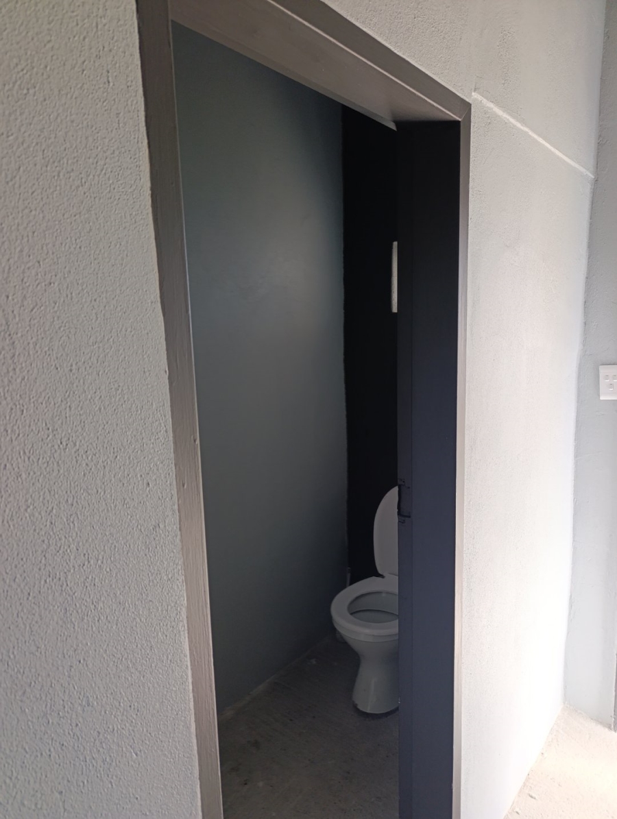 To Let Commercial Property for Rent in Bloemfontein Rural Free State